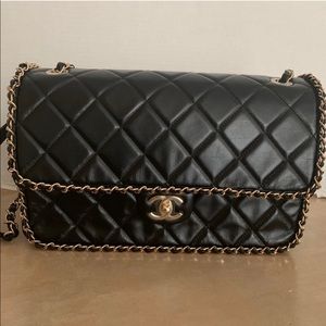 Running chain flap bag